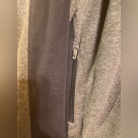 Champion Men’s Gray and Black Zip-Up Fleece Jacket - Picture 6 of 12